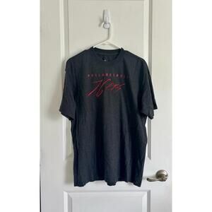 Philadelphia 76Ers Graphic Tee Shirt